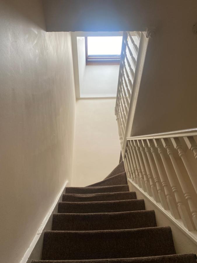 Spacious 4 Bedroom House Near Stokes Croft!! Central!!! Dom wakacyjny *