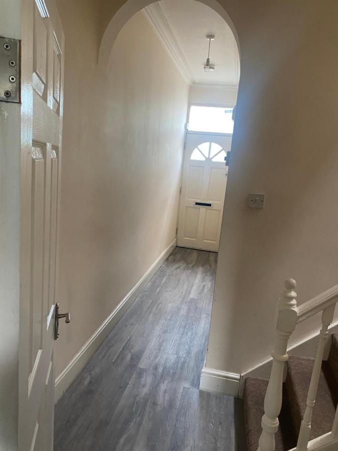 Spacious 4 Bedroom House Near Stokes Croft!! Central!!! Dom wakacyjny *