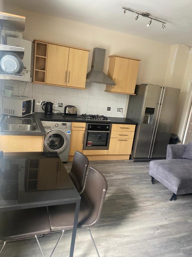 Dom wakacyjny Spacious 4 Bedroom House Near Stokes Croft!! Central!!!